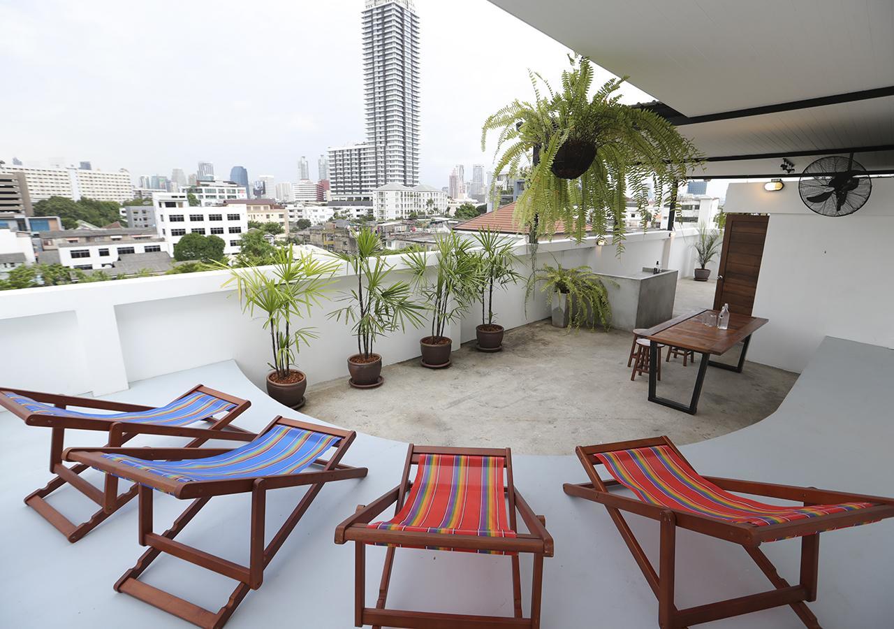 Apartment45 Hostel Bangkok Exterior photo